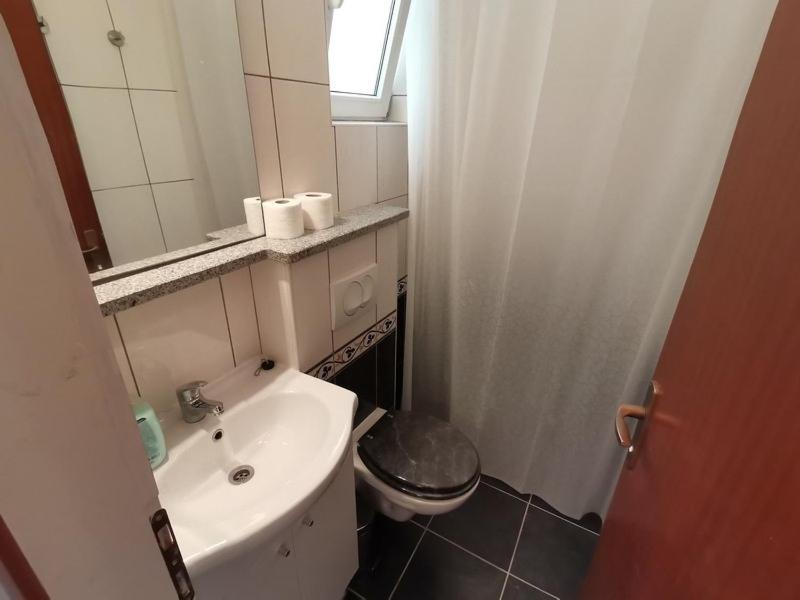 Apartments Demori Примоштен Екстер'єр фото